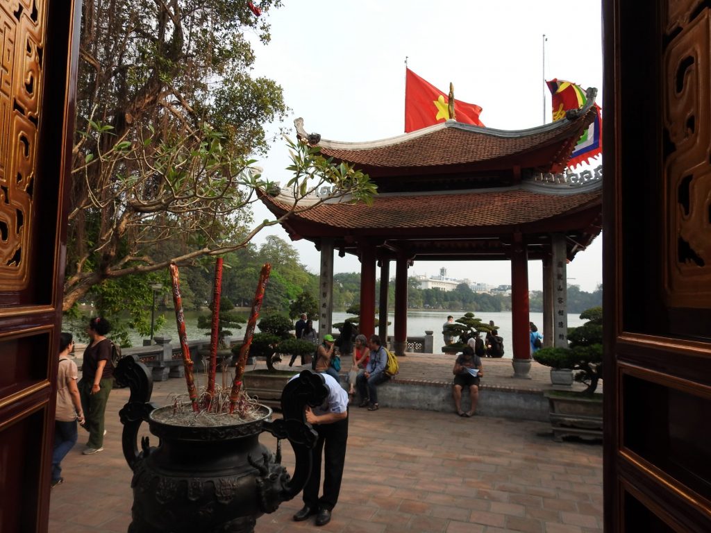 hanoi templi sul lago di hoan kiem 1