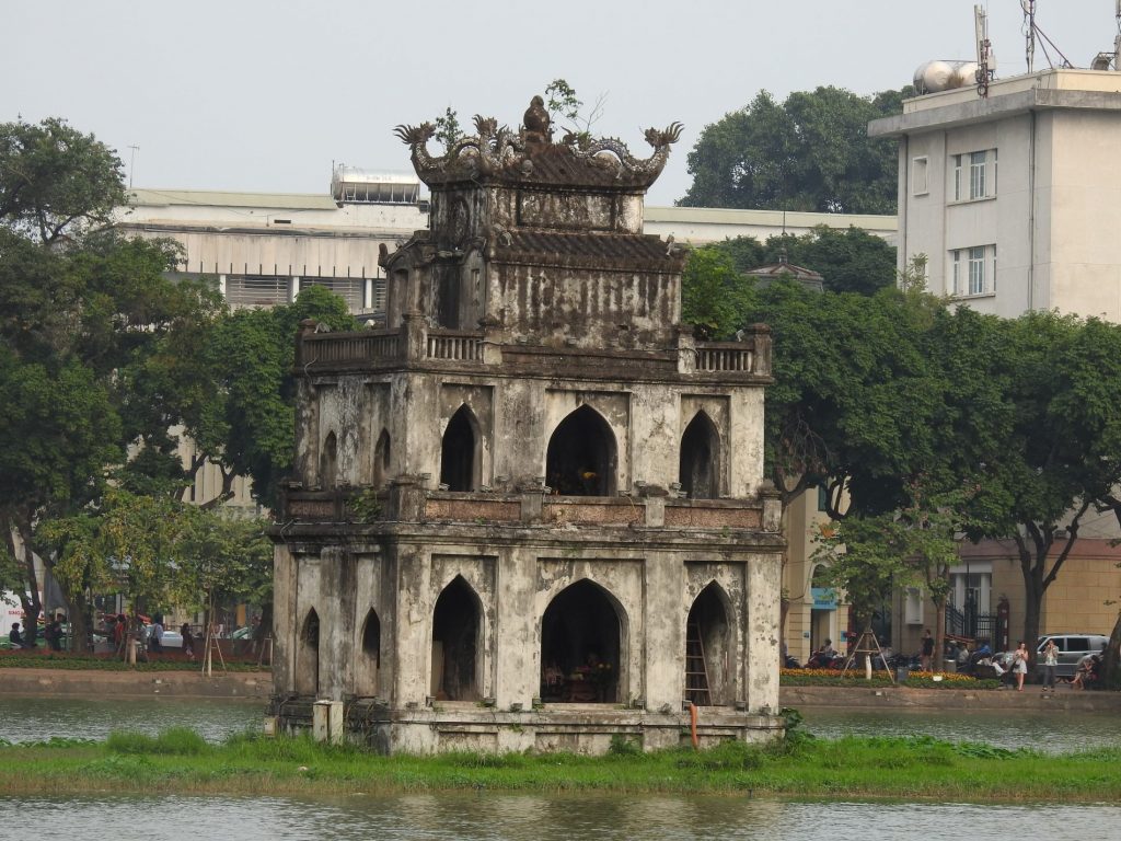 hanoi templi sul lago di hoan kiem 3