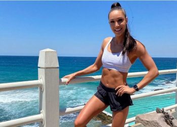 Kayla Itsines: programma, benefici e critiche e bikini workout di Melarossa