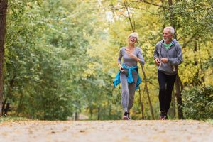 Tumori: 30 minuti di movimento in più riducono il rischio di morte