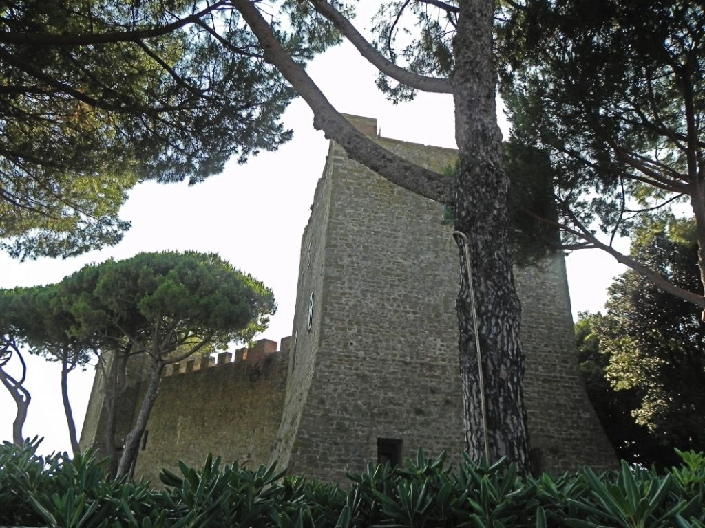 Castiglione della Pescaia castello 1