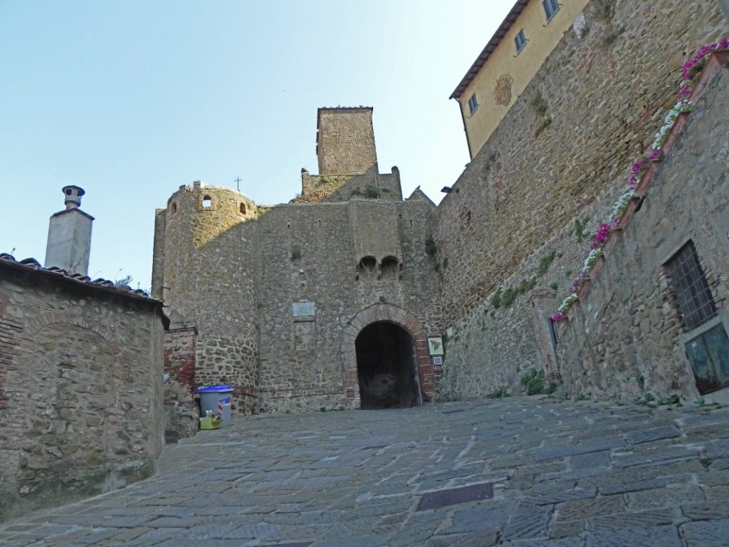 castiglione porta urbica