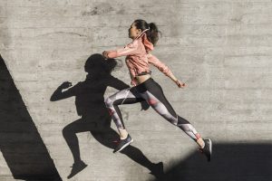 Fare sport fa bene anche alla salute degli occhi: li protegge dalla degenerazione maculare
