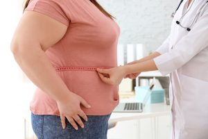 Obesità nella mezza età aumenta il rischio di demenza