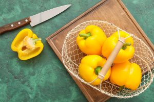 Peperoni gialli: 3 idee per gustarli e fare il pieno di antiossidanti