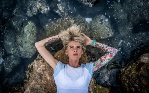 Tatuaggi in estate: attenzione ai rischi