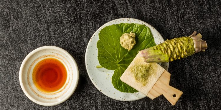 wasabi: cos'è, valori nutrizionali e benefici della salsa verde giapponese