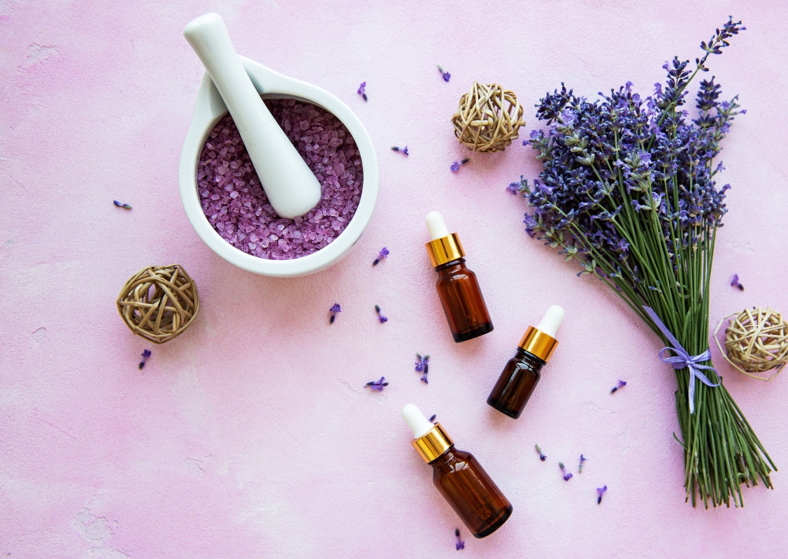 lavanda: cos'è, benefici, usi in bellezza, casa e in cucina