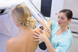 Cancro al seno. La mammografia a 40 anni può ridurre la mortalità