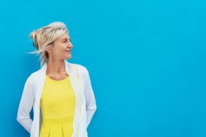 Menopausa: cibi  da mangiare e quelli da evitare per alleviare le vampate