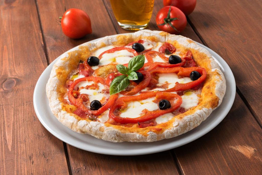 Pizza con peperoni e olive, una ricetta nutriente 4 pizza con peperoni e olive