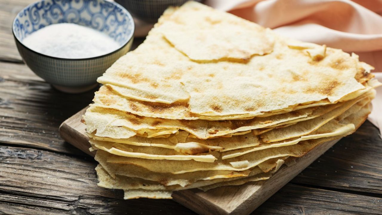 Pane Carasau Ricetta Ingredienti E Come Si Mangia Melarossa