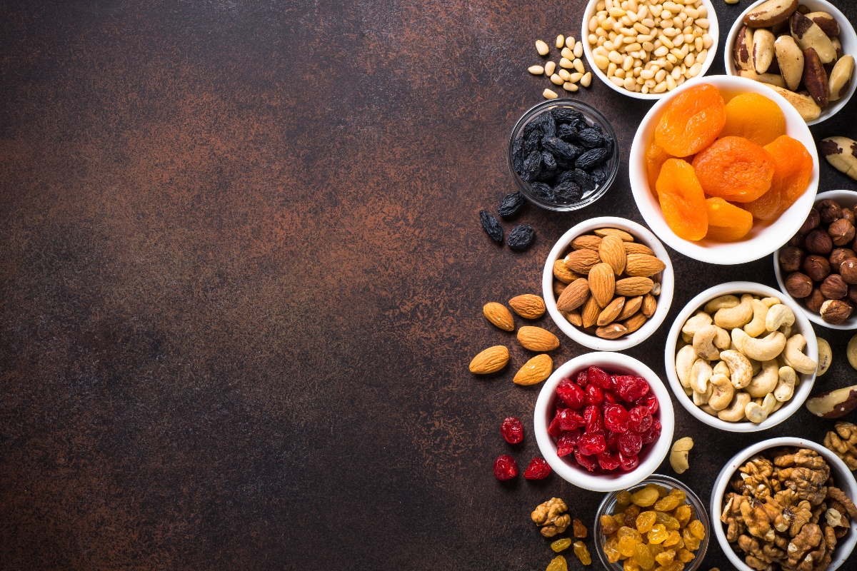alimenti ricchi di ferro : frutta secca