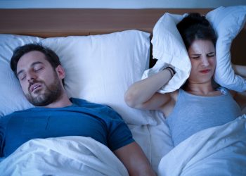 apnea notturna: cos'è, cause, sintomi e cure