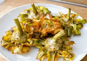 Carciofi alla giudia: la ricetta romana della tradizione