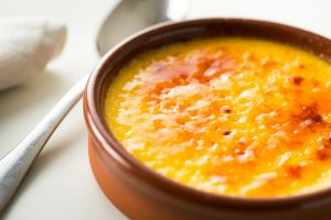 Crema catalana: la ricetta originale per farla in casa