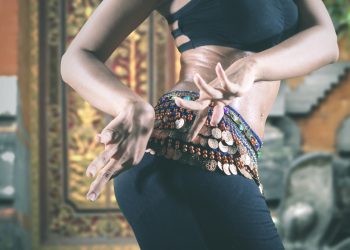 danza del ventre: cos'è, storia . come si svolge la lezione, benefici per la salute