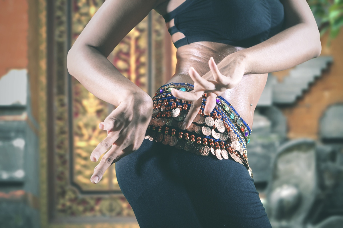 danza del ventre: cos'è, storia . come si svolge la lezione, benefici per la salute