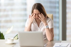 Eye yoga, gli esercizi per combattere l’affaticamento degli occhi