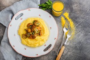 Ricette con la polenta: le 18 migliori idee sane e gustose
