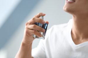 Bellezza 1 Acqua di Colonia: che cos’è, come si usa, differenza tra colonia e profumo e come farla in casa