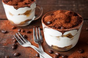Tiramisù fit: la versione light, facile e veloce, di uno dei dolci più famosi della tradizione