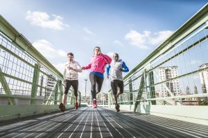 Migliori scarpe da running per lui e per lei: la top 5 di Melarossa