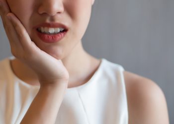 parodontite: cos'è, cause, sintomi e cure