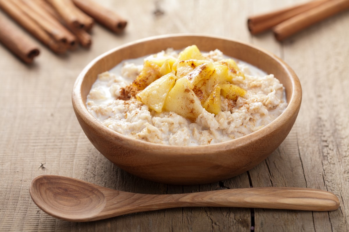 Dietimeal porridge proteico con fiocchi d'avena al gusto mela cannella