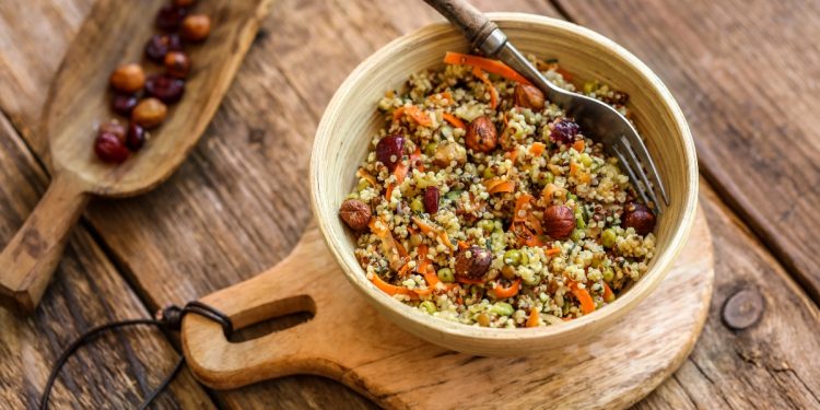 quinoa: calorie, valori nutrizionali, benefici, le migliori ricette e come cucinarla