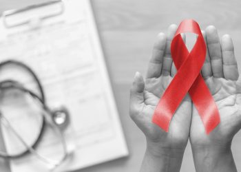 AIDS: cos'è, cause, sintomi, cure, trattamenti e prevenzione