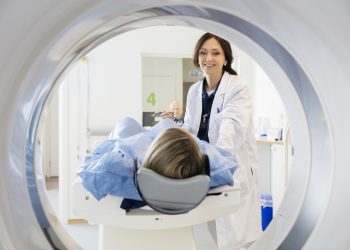 TAC: cos'è, a cosa serve, come funziona, benefici e controindicazioni