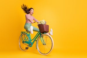 Andare in bici: per perdere peso è meglio della camminata