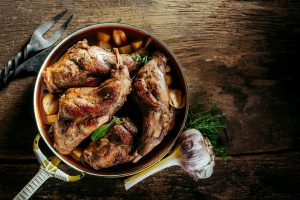 Carne di coniglio: calorie, benefici, valori nutrizionali e ricette
