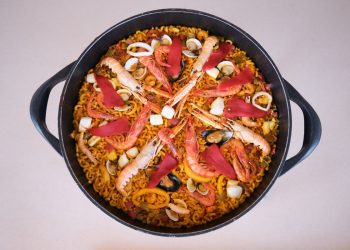 fideuà: paella di pasta di Valencia