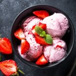 Gelato alla fragola: un dessert facile e veloce