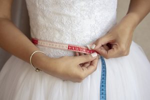 Perché le donne ingrassano dopo il matrimonio e gli uomini dopo il divorzio? Lo spiega la scienza