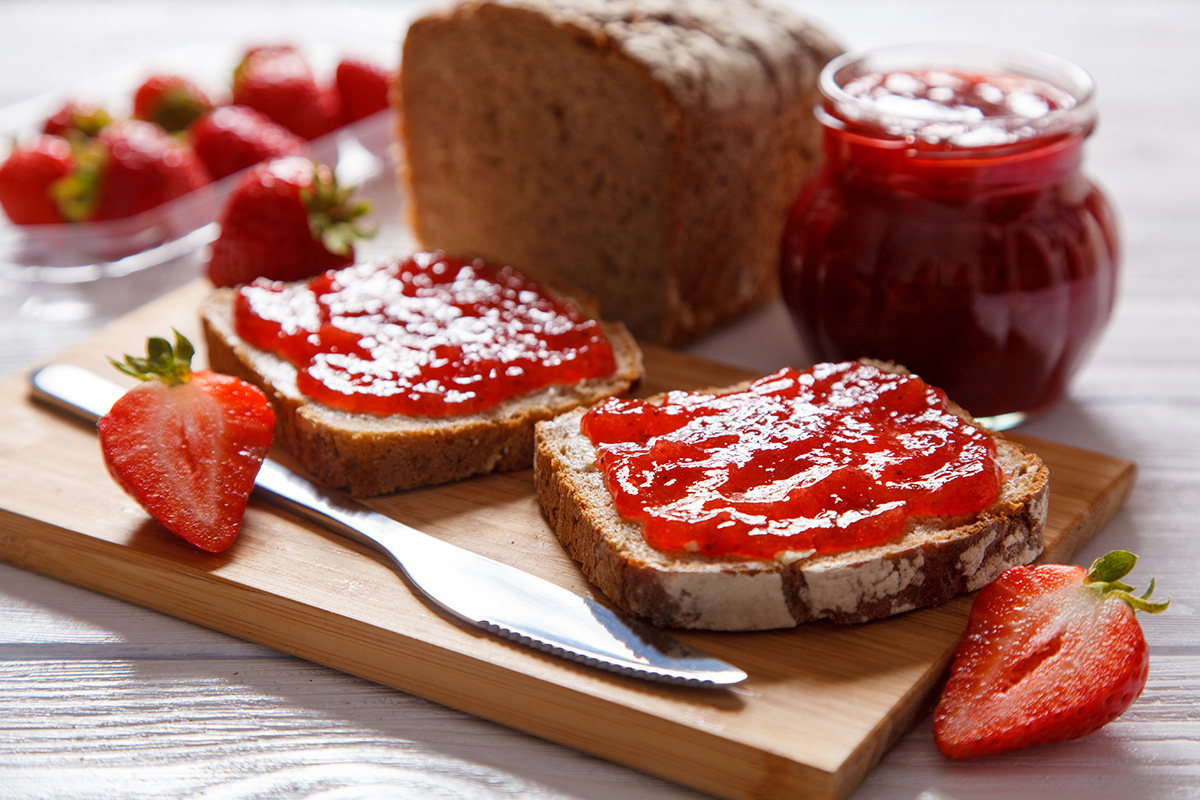 Le fette biscottate semi-integrali : Fragole a merenda