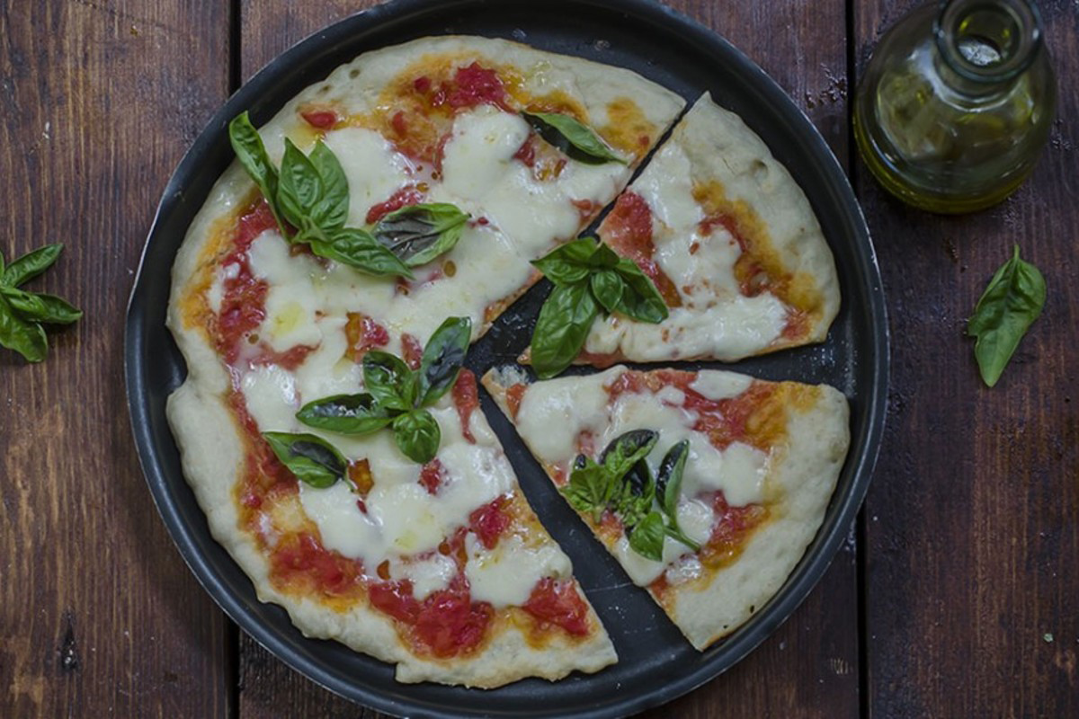 Ricette con la mozzarella: pizza margherita