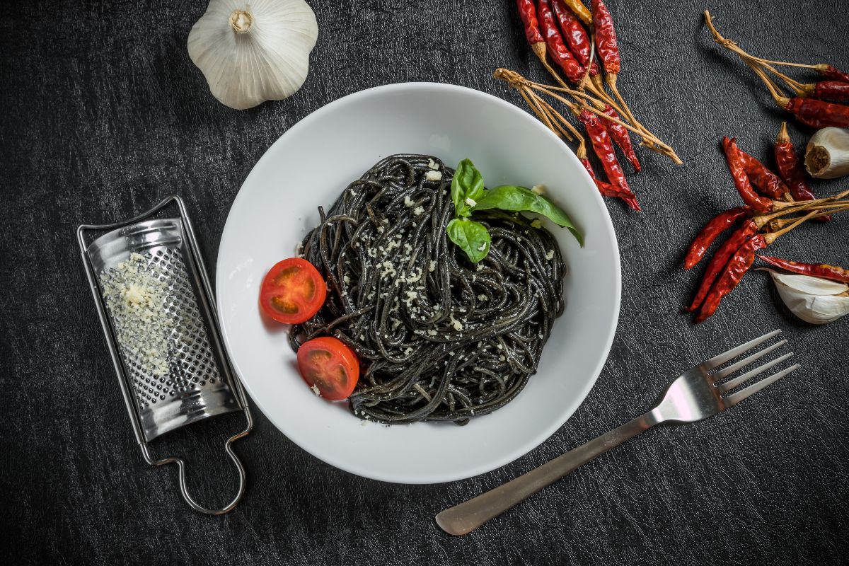 spaghetti al nero di seppia ricetta