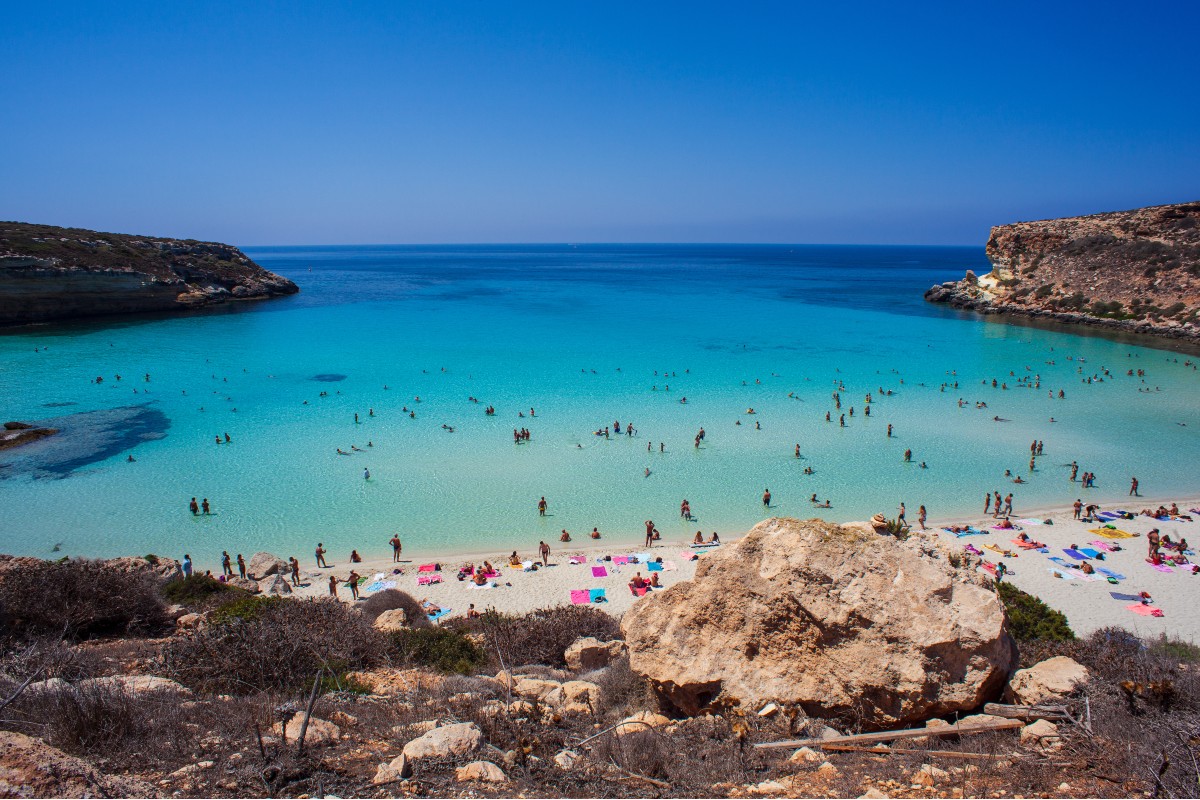 spiaggia dei conigli lampedusa