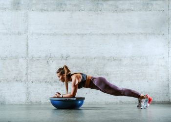 core stability: cos'è, come allenarsi, programma di allenamento per principianti e allenati