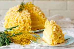 Torta mimosa: ricetta originale del dolce classico