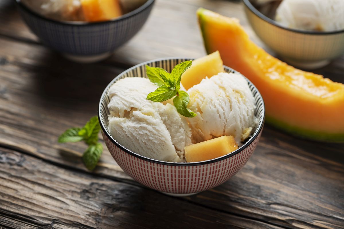 Gelato al melone: ricetta e varianti per un dessert leggero - Melarossa