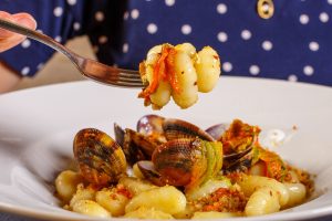 Gnocchi con le vongole veraci senza glutine