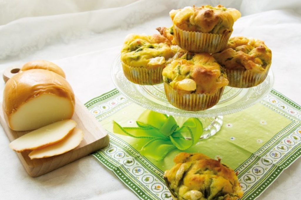 muffin salati con asparagi