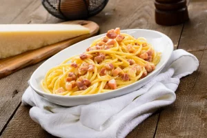 Pasta alla carbonara, ricetta e trucchi per farla a regola d’arte