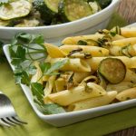 Pasta con zucchine: un primo leggero e gustoso