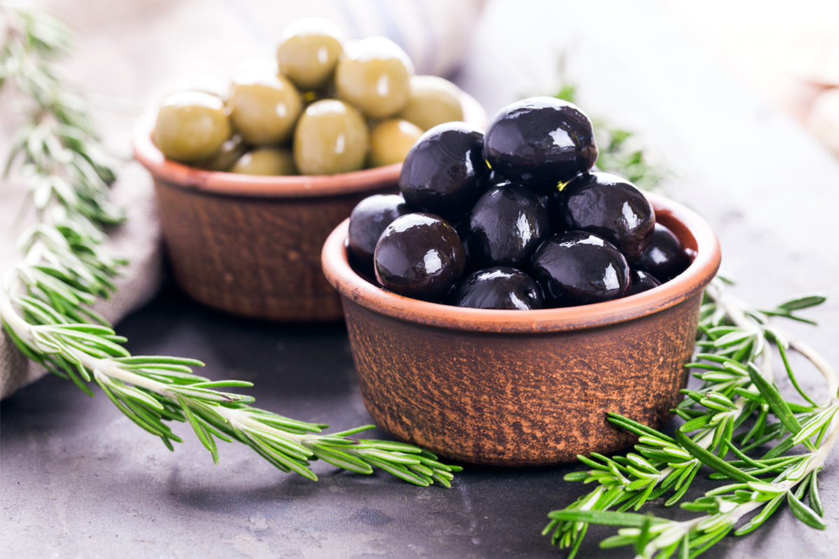 Alimenti con meno di 120 calorie: olive