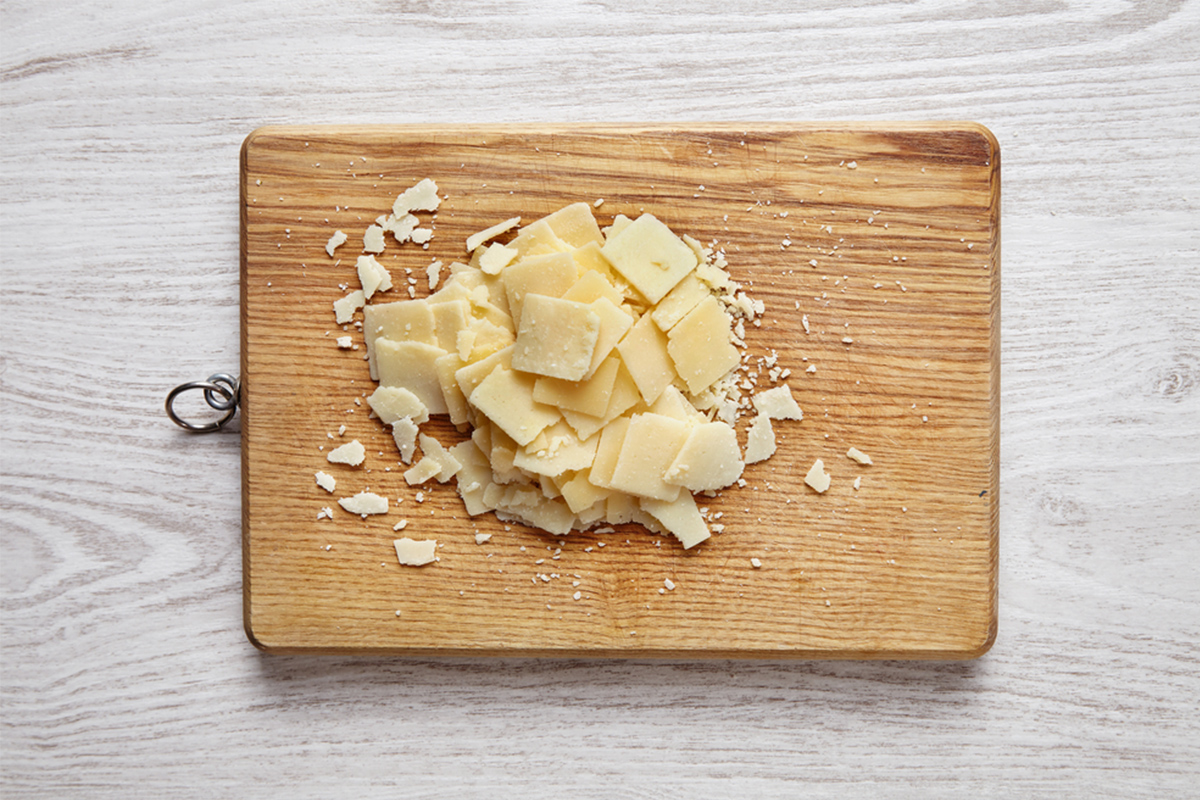 Alimenti con meno di 120 calorie: parmigiano